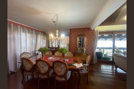 Apartamento à venda com 240m², 3 quartos e 2 vagas