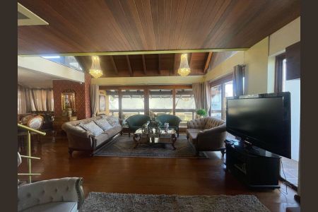 Apartamento à venda com 3 quartos, 240m² em Centro, São Leopoldo
