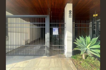 Apartamento à venda com 240m², 3 quartos e 2 vagas Apartamento à venda com 240m², 3 quartos e 2 vagasPlaca Instalada em 25/06/2026 - Cod.VZOE-20
