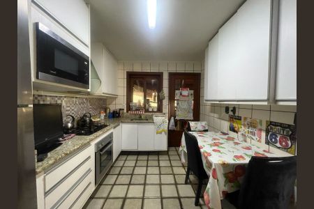 Apartamento à venda com 240m², 3 quartos e 2 vagas