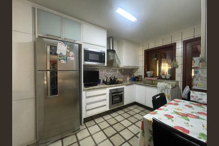 Apartamento à venda com 240m², 3 quartos e 2 vagas