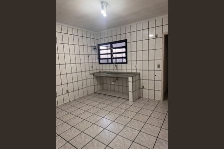 Casa para alugar com 219m², 2 quartos e 2 vagas Casa para alugar com 219m², 2 quartos e 2 vagasÁrea de Serviço