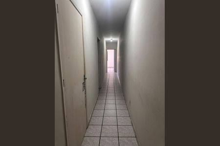 Casa para alugar com 219m², 2 quartos e 2 vagas Casa para alugar com 219m², 2 quartos e 2 vagasCorredor