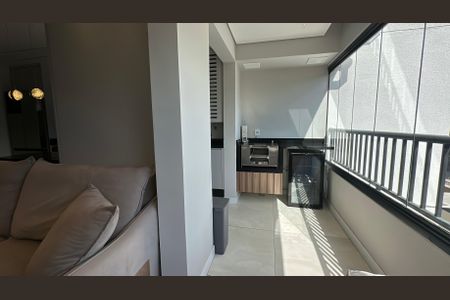 Apartamento à venda com 60m², 2 quartos e 1 vaga Apartamento à venda com 60m², 2 quartos e 1 vagaVaranda da Sala