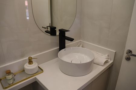 Apartamento à venda com 60m², 2 quartos e 1 vaga Apartamento à venda com 60m², 2 quartos e 1 vagaBanheiro Social