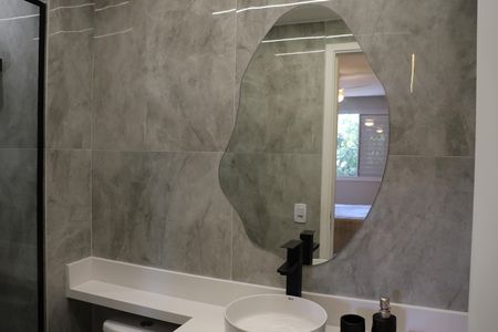 Apartamento à venda com 60m², 2 quartos e 1 vaga Apartamento à venda com 60m², 2 quartos e 1 vagaBanheiro da Suíte