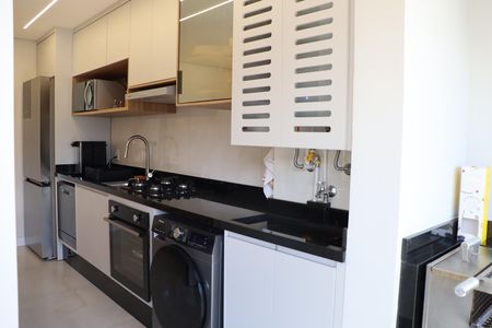 Apartamento à venda com 60m², 2 quartos e 1 vaga Apartamento à venda com 60m², 2 quartos e 1 vagaÁrea de Serviço
