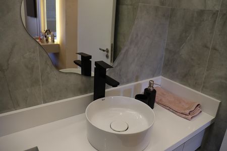 Apartamento à venda com 60m², 2 quartos e 1 vaga Apartamento à venda com 60m², 2 quartos e 1 vagaBanheiro da Suíte