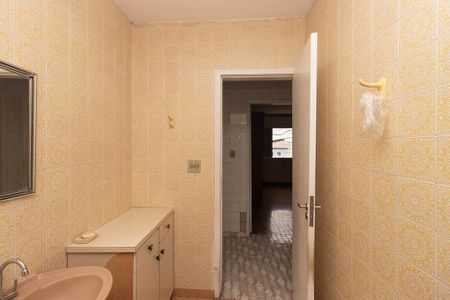 Banheiro de casa à venda com 3 quartos, 250m² em Jardim Tremembe, São Paulo