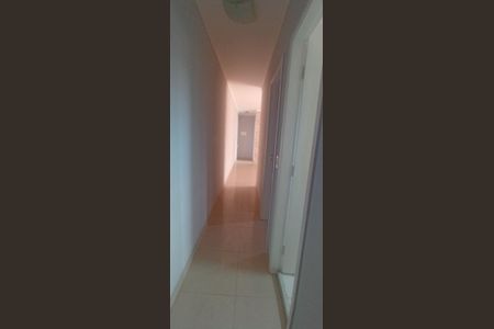 Corredor de apartamento à venda com 2 quartos, 50m² em Cidade Líder, São Paulo