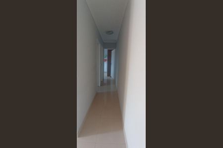 Corredor de apartamento à venda com 2 quartos, 50m² em Cidade Líder, São Paulo