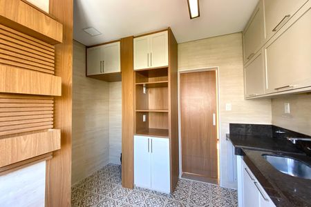 Cozinha de apartamento à venda com 4 quartos, 280m² em Sion, Belo Horizonte