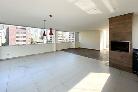 Apartamento à venda com 280m², 4 quartos e 3 vagas Apartamento à venda com 280m², 4 quartos e 3 vagasSala Cobertura