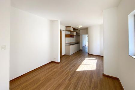 Apartamento à venda com 280m², 4 quartos e 3 vagas Apartamento à venda com 280m², 4 quartos e 3 vagasSala de Estar