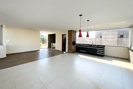 Apartamento à venda com 280m², 4 quartos e 3 vagas Apartamento à venda com 280m², 4 quartos e 3 vagasSala Cobertura