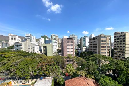 Apartamento à venda com 280m², 4 quartos e 3 vagas Apartamento à venda com 280m², 4 quartos e 3 vagasVista Cobertura