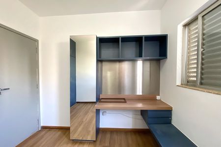 Apartamento à venda com 280m², 4 quartos e 3 vagas Apartamento à venda com 280m², 4 quartos e 3 vagasQuarto 3