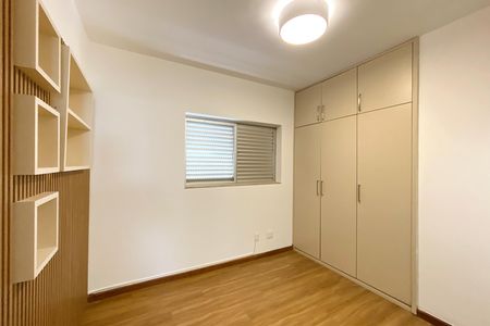 Apartamento à venda com 280m², 4 quartos e 3 vagas Apartamento à venda com 280m², 4 quartos e 3 vagasQuarto 2