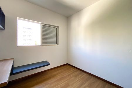 Apartamento à venda com 280m², 4 quartos e 3 vagas Apartamento à venda com 280m², 4 quartos e 3 vagasQuarto 3