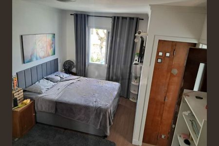 Casa à venda com 2 quartos, 71m² em Jardim Itacolomi, São Paulo