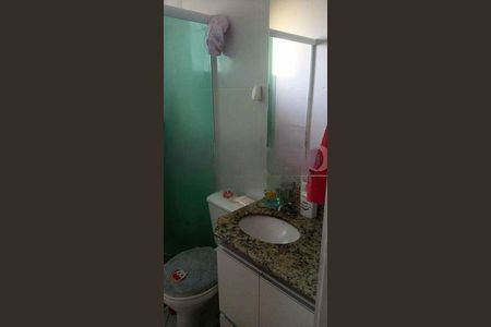 Casa à venda com 2 quartos, 71m² em Jardim Itacolomi, São Paulo