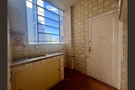 Apartamento à venda com 97m², 3 quartos e sem vagaCozinha 