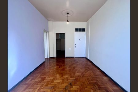 Apartamento à venda com 97m², 3 quartos e sem vagaSala 