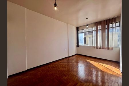 Apartamento à venda com 97m², 3 quartos e sem vagaSala 