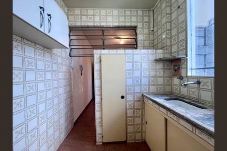 Apartamento à venda com 97m², 3 quartos e sem vagaCozinha 