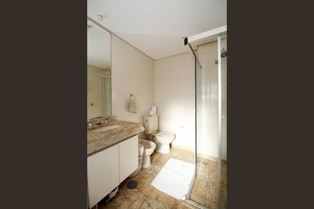 Apartamento à venda com 67m², 1 quarto e 1 vaga Apartamento à venda com 67m², 1 quarto e 1 vagaBanheiro da Suíte