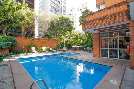 Apartamento à venda com 67m², 1 quarto e 1 vaga Apartamento à venda com 67m², 1 quarto e 1 vagaÁrea Comum - Piscina e Hidromassagem