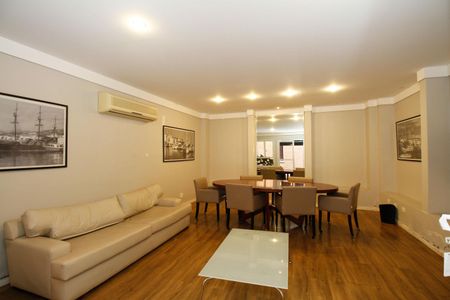 Apartamento à venda com 67m², 1 quarto e 1 vaga Apartamento à venda com 67m², 1 quarto e 1 vagaÁrea Comum - Sala de Reunião
