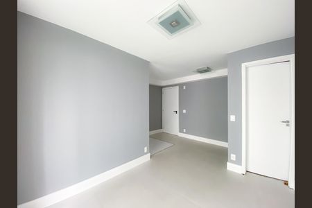 Apartamento à venda com 42m², 1 quarto e 1 vaga Apartamento à venda com 42m², 1 quarto e 1 vagaSala