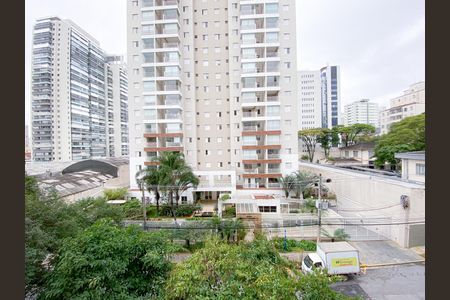 Apartamento à venda com 42m², 1 quarto e 1 vaga Apartamento à venda com 42m², 1 quarto e 1 vagaVaranda