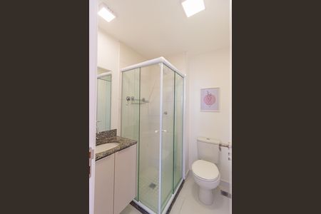 Banheiro de apartamento para alugar com 2 quartos, 38m² em Quarta Parada, São Paulo