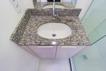 Apartamento para alugar com 38m², 2 quartos e sem vaga Apartamento para alugar com 38m², 2 quartos e sem vagaDetalhe - Banheiro