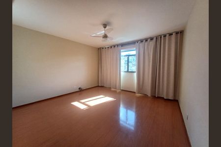 Casa para alugar com 200m², 4 quartos e 3 vagas Casa para alugar com 200m², 4 quartos e 3 vagasSuíte1