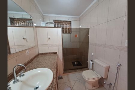 Casa para alugar com 200m², 4 quartos e 3 vagas Casa para alugar com 200m², 4 quartos e 3 vagasSuíte 1
