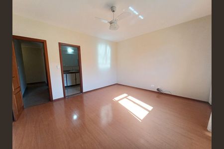 Casa para alugar com 200m², 4 quartos e 3 vagas Casa para alugar com 200m², 4 quartos e 3 vagasSuíte 1
