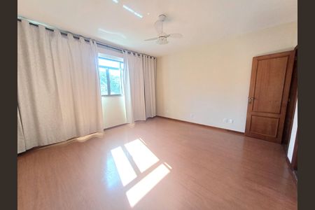 Casa para alugar com 200m², 4 quartos e 3 vagas Casa para alugar com 200m², 4 quartos e 3 vagasSuíte 1