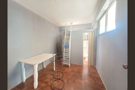 Casa para alugar com 200m², 4 quartos e 3 vagas Casa para alugar com 200m², 4 quartos e 3 vagasSuíte varanda