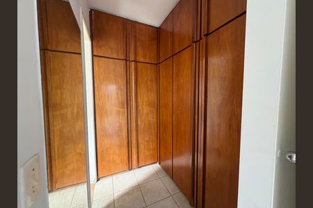 Apartamento à venda com 103m², 3 quartos e 1 vagaCloset da suíte 1