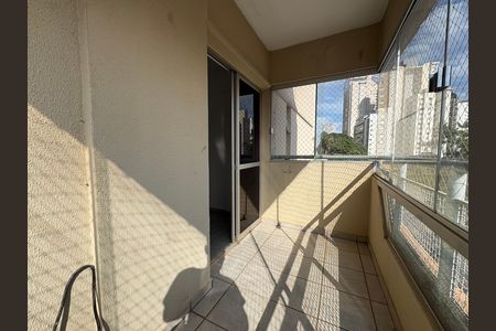 Varanda Suite 1 de apartamento à venda com 3 quartos, 103m² em Setor Bueno, Goiânia