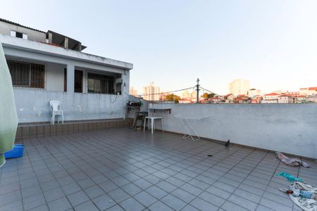 Casa à venda com 145m², 2 quartos e 4 vagasTerraço