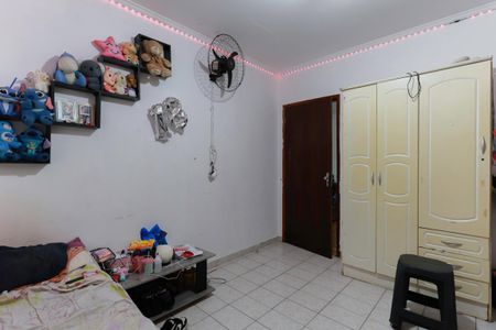 Casa à venda com 145m², 2 quartos e 4 vagasQuarto
