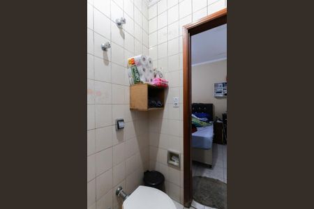 Casa à venda com 145m², 2 quartos e 4 vagasBanheiro da suíte