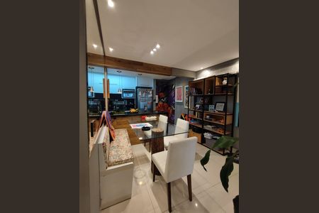 Apartamento para alugar com 64m², 2 quartos e 1 vagaSala 