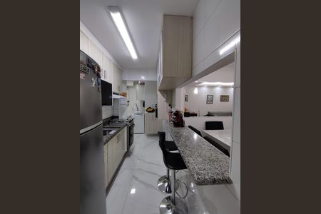 Cozinha  de apartamento à venda com 3 quartos, 69m² em Vila Gumercindo, São Paulo