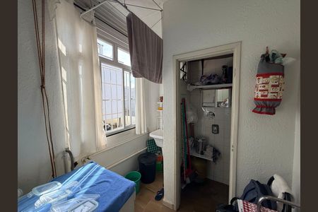 Apartamento para alugar com 70m², 3 quartos e 1 vagaÁrea de serviço