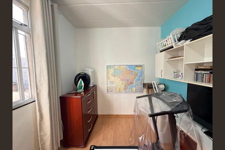 Quarto de apartamento para alugar com 3 quartos, 70m² em Padre Eustáquio, Belo Horizonte